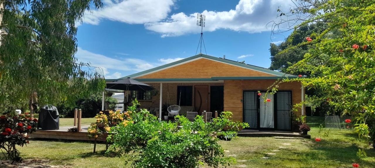 Figtree Cottage - Homestay - เยพพูน ภายนอก รูปภาพ